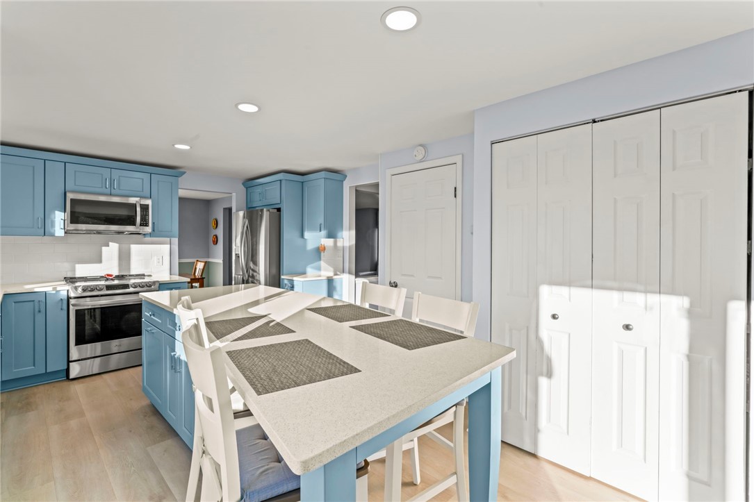 Pittsburgh, Pennsylvania, 15241, United States, 4 Bedrooms Bedrooms, ,4 BathroomsBathrooms,Residential,For Sale,2001215