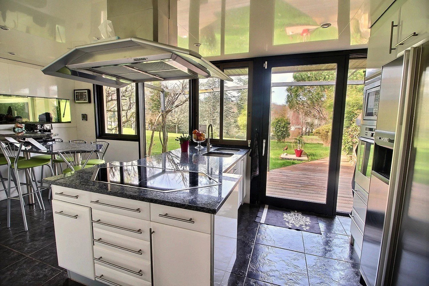Nérigean, New Aquitaine, 33750, FR, 6 Bedrooms Bedrooms, ,4 BathroomsBathrooms,Residential,For Sale,1776963
