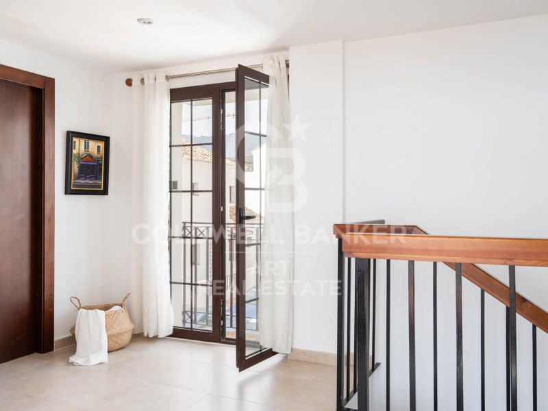 Marbella, Andalusia, ES, 2 Bedrooms Bedrooms, ,2 BathroomsBathrooms,Residential,For Sale,1906724