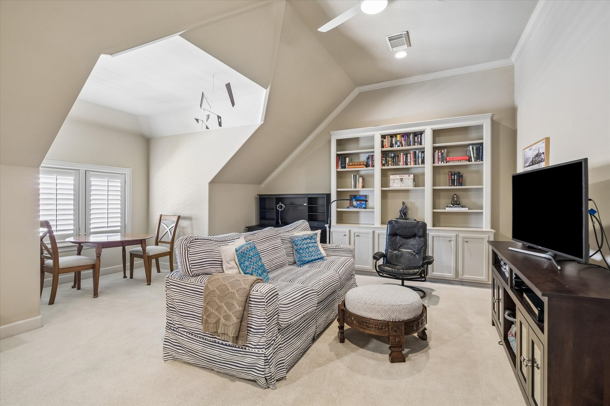  2426 Nantucket Drive B - 物件實景