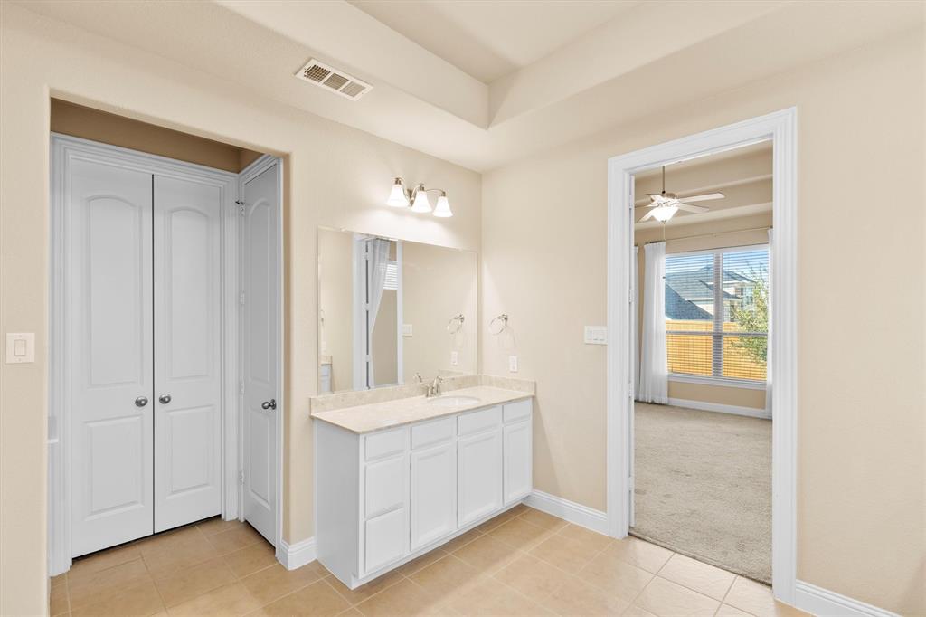 Wylie, Texas, 75098, United States, 5 Bedrooms Bedrooms, ,4 BathroomsBathrooms,Residential,For Sale,1950994