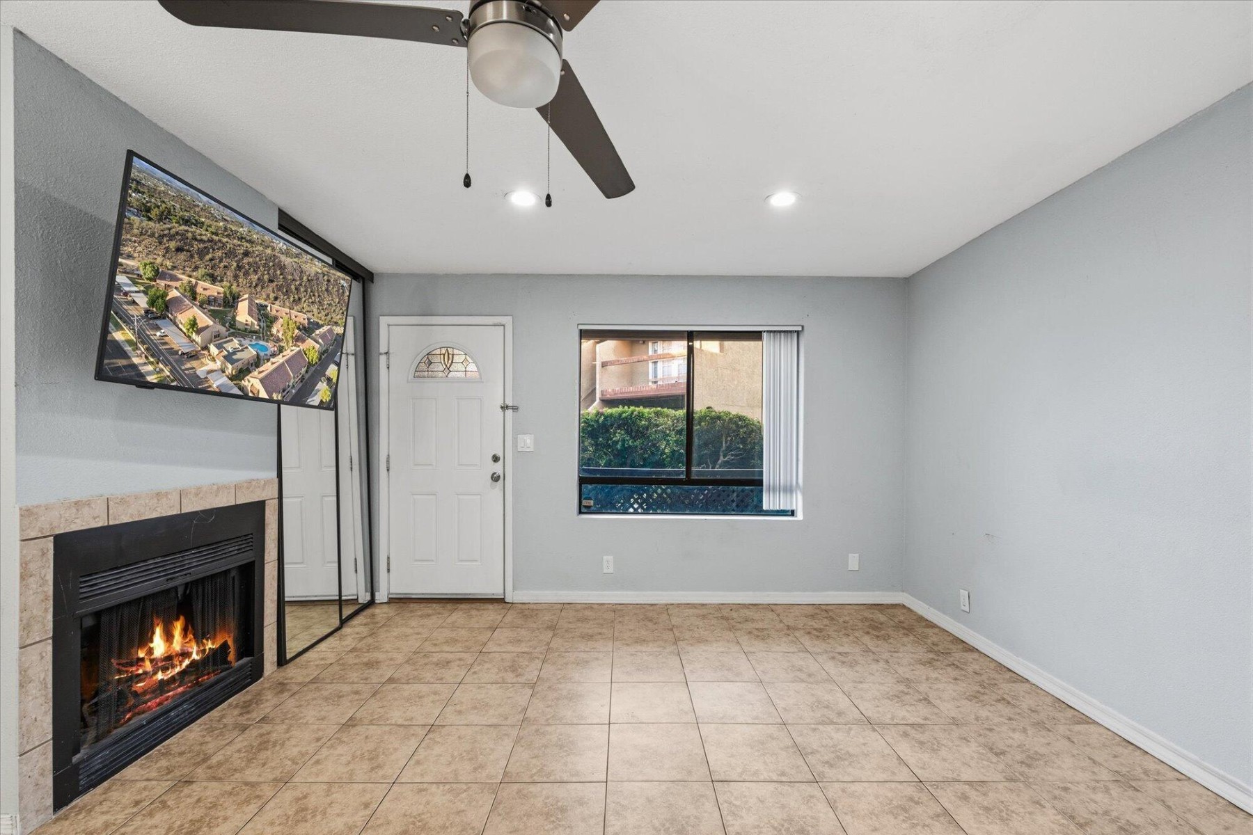  14203 N 19th Avenue  Phoenix, AZ - 物件實景