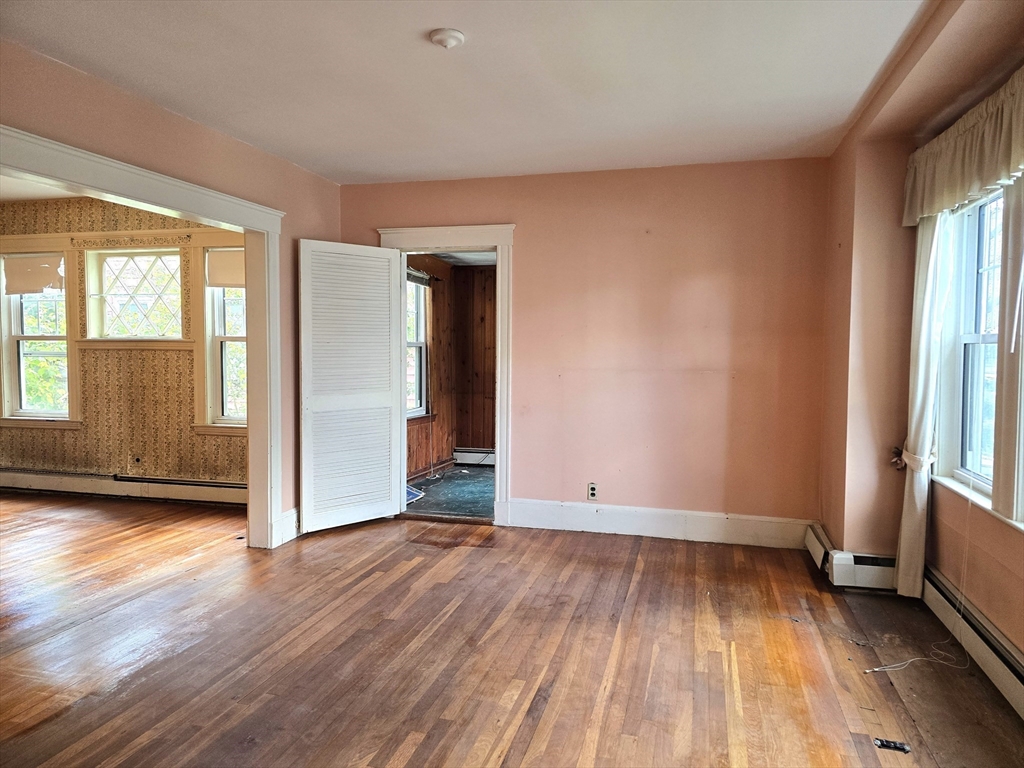 Cambridge, Massachusetts, 02138, United States, 6 Bedrooms Bedrooms, ,3 BathroomsBathrooms,Residential,For Sale,2000907