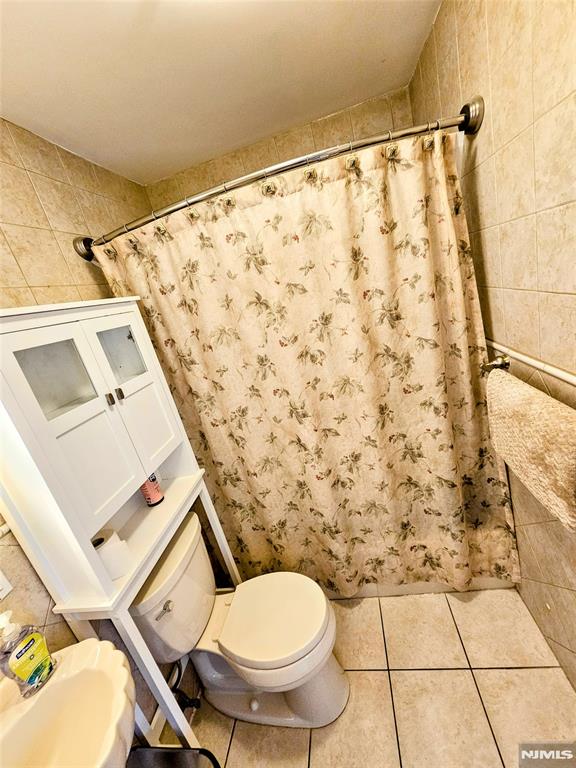 North Arlington, New Jersey, 07071, United States, 3 Bedrooms Bedrooms, ,2 BathroomsBathrooms,Residential,For Sale,1977876