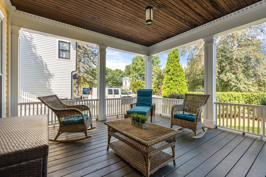 Newton, Massachusetts, 02458, United States, 5 Bedrooms Bedrooms, ,4 BathroomsBathrooms,Residential,For Sale,1941717