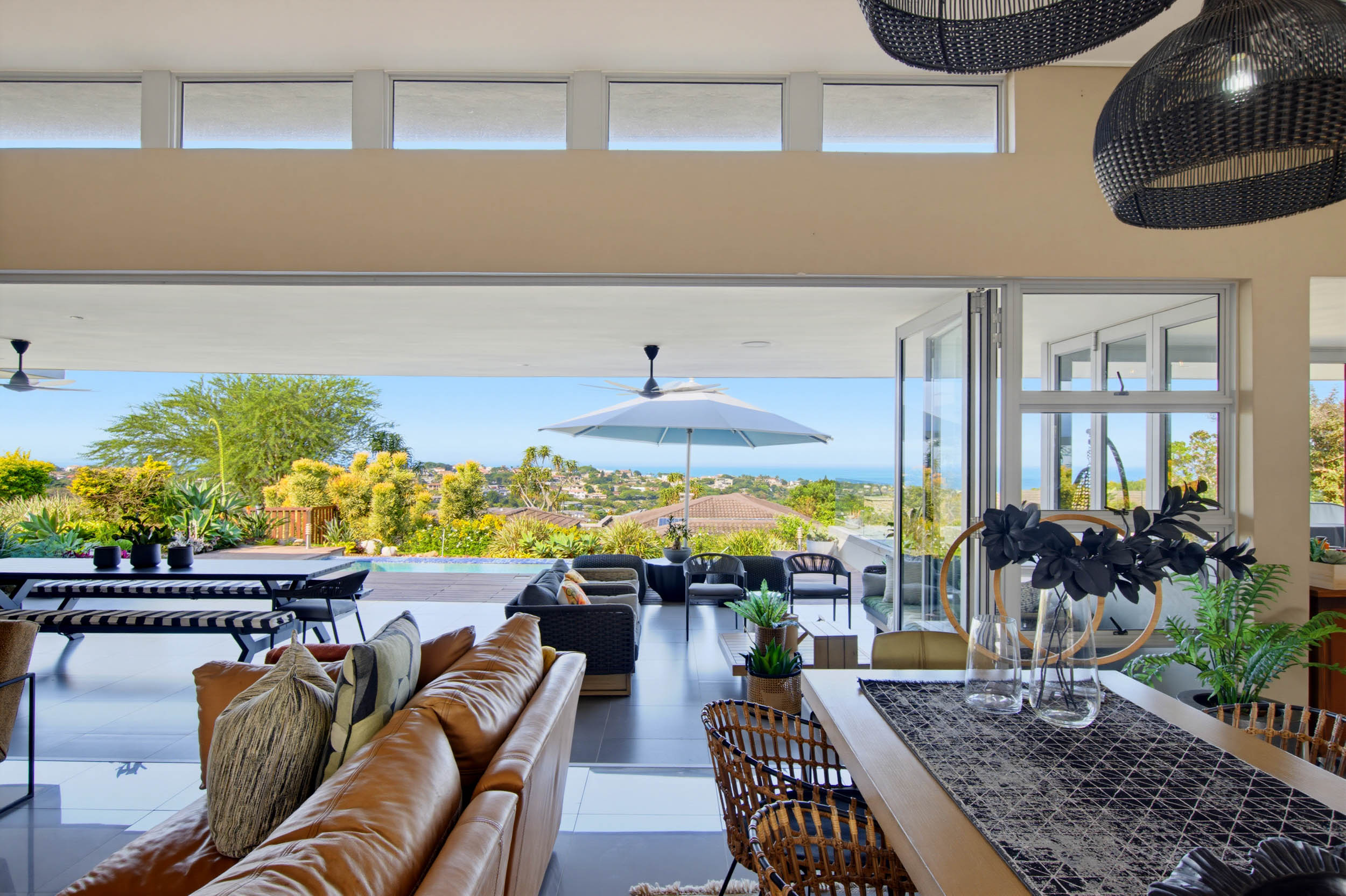  Contemporary Coastal Luxury with Panoramic Ocean Views in Brettenwood Estate - 物件實景