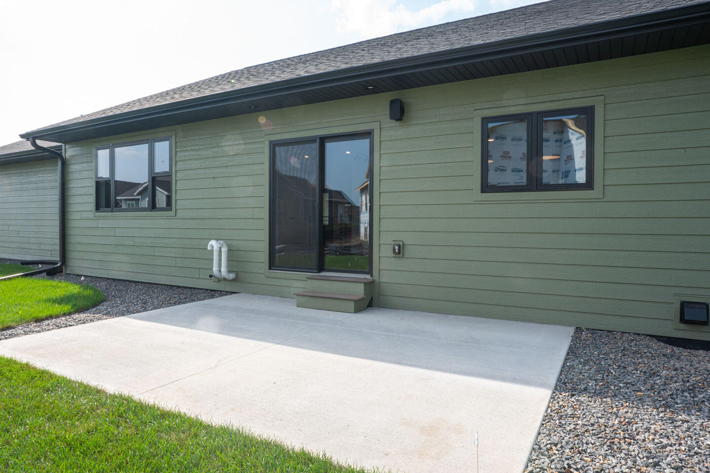 Holmen, Wisconsin, 54636, United States, 5 Bedrooms Bedrooms, ,3 BathroomsBathrooms,Residential,For Sale,1986316