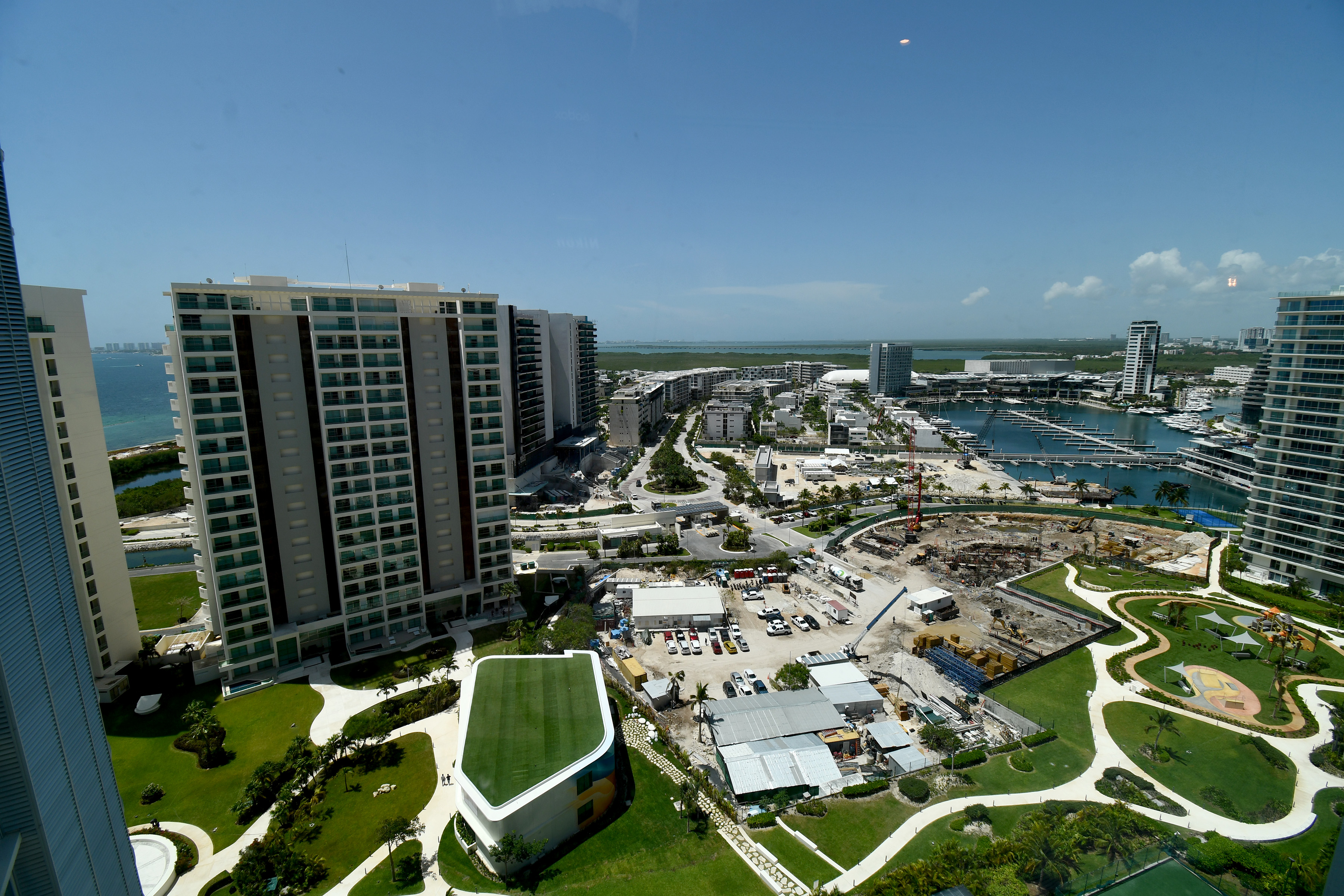  Oceanfront SLS Residences - 物件實景