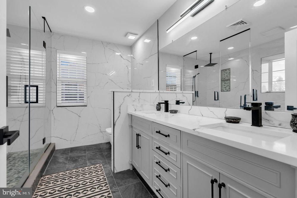 Bordentown, New Jersey, 08505, United States, 4 Bedrooms Bedrooms, ,3 BathroomsBathrooms,Residential,For Sale,1989199