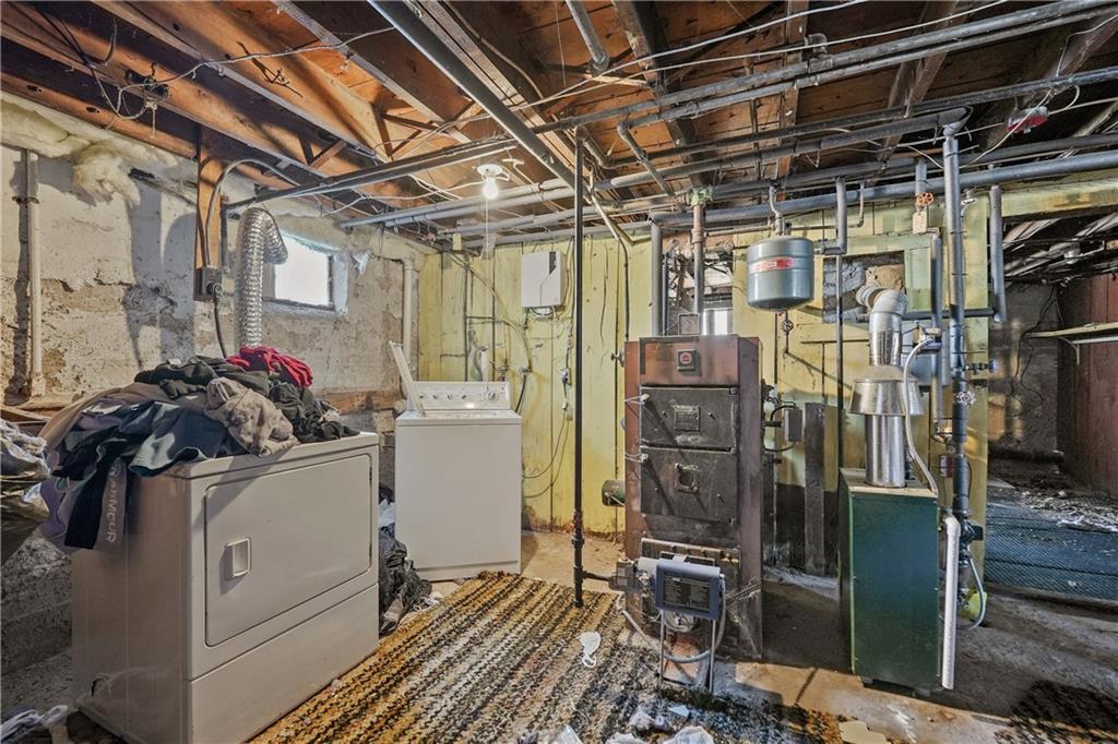Pawtucket, Rhode Island, 02861, United States, 4 Bedrooms Bedrooms, ,2 BathroomsBathrooms,Residential,For Sale,1880666