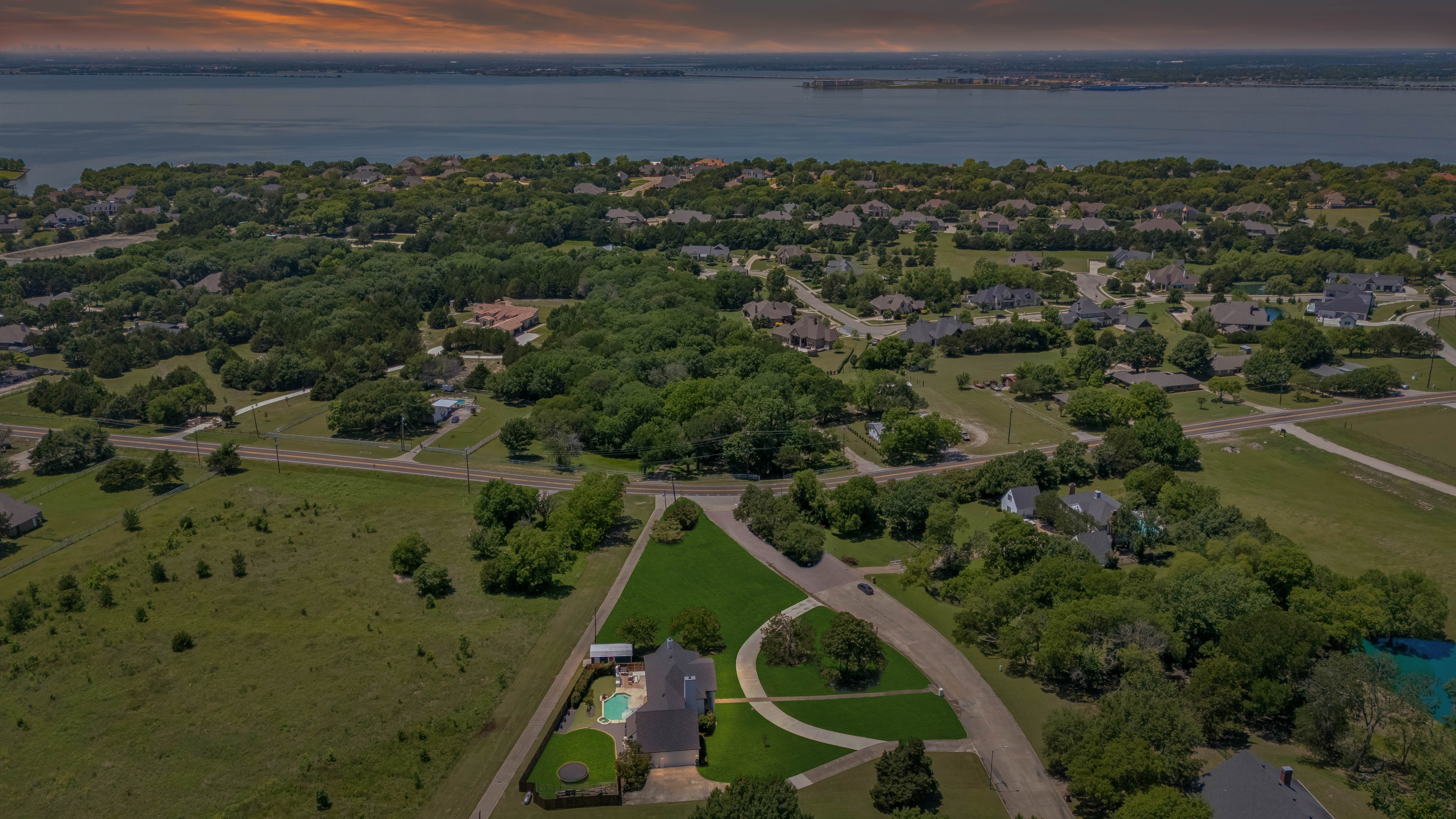  Southfork Ranch-inspired curb appeal in the heart of Rockwall–Heath, TX - 物件實景
