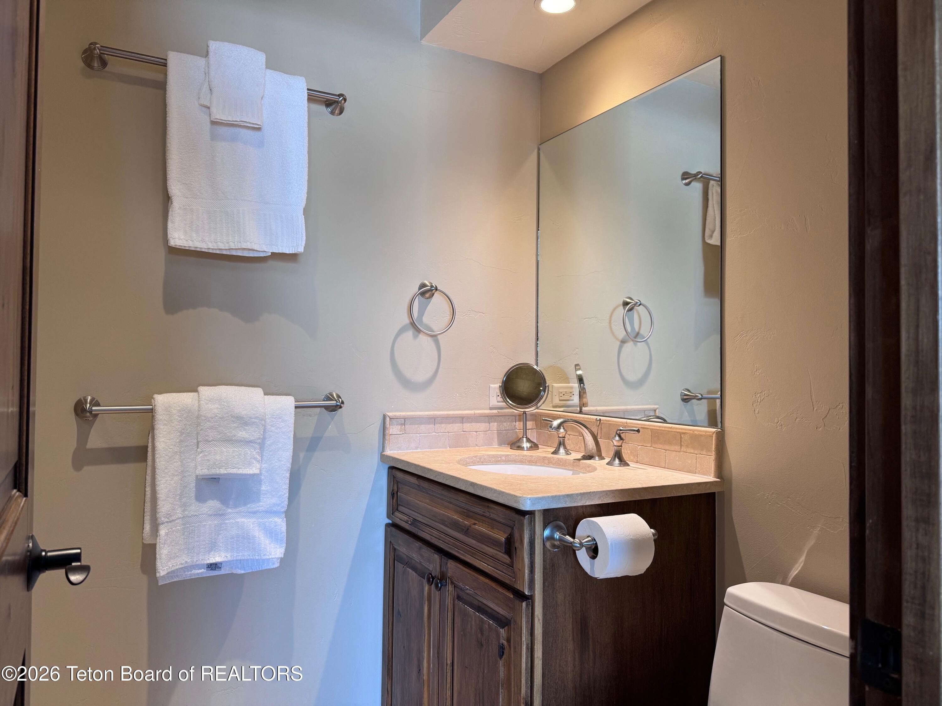 Jackson, Wyoming, 83001, United States, 2 Bedrooms Bedrooms, ,1 BathroomBathrooms,Residential,For Sale,2009711