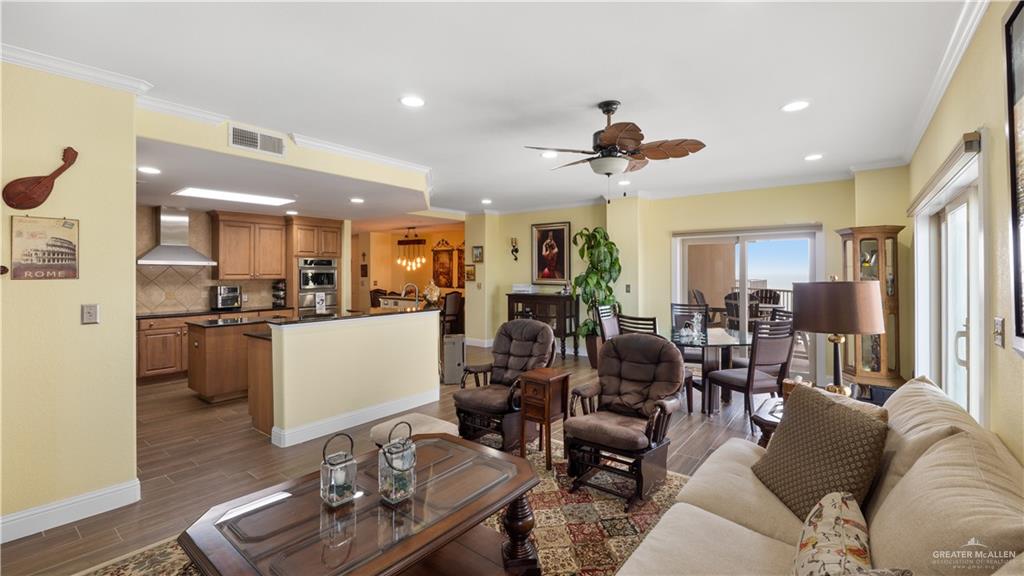 South Padre Island, Texas, 78597, United States, 3 Bedrooms Bedrooms, ,4 BathroomsBathrooms,Residential,For Sale,1731690