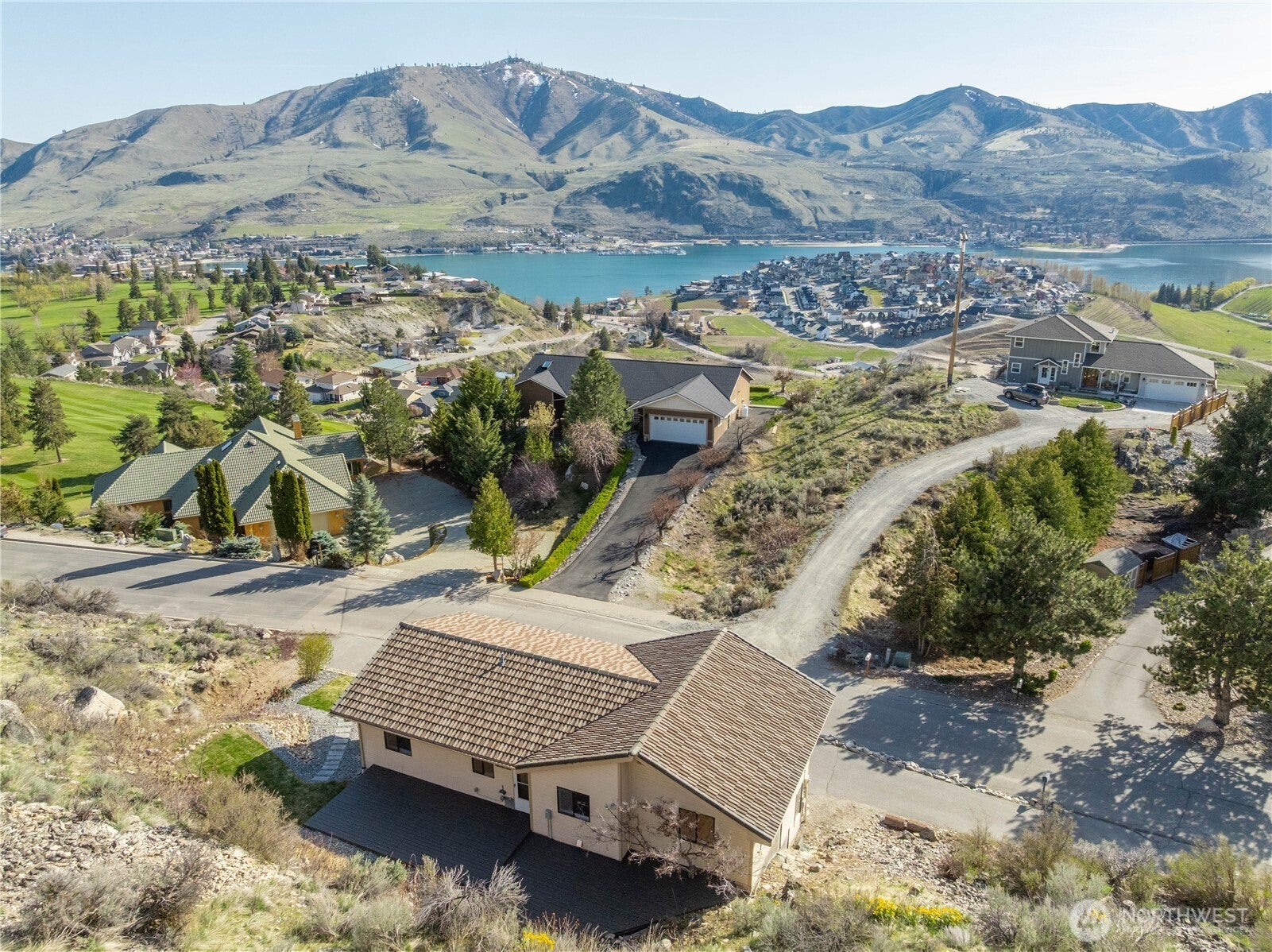 Chelan, Washington, 98816, United States, 3 Bedrooms Bedrooms, ,2 BathroomsBathrooms,Residential,For Sale,1932481