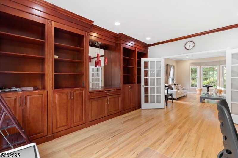 Sparta Twp., New Jersey, 07871, United States, 4 Bedrooms Bedrooms, ,4 BathroomsBathrooms,Residential,For Sale,1847599