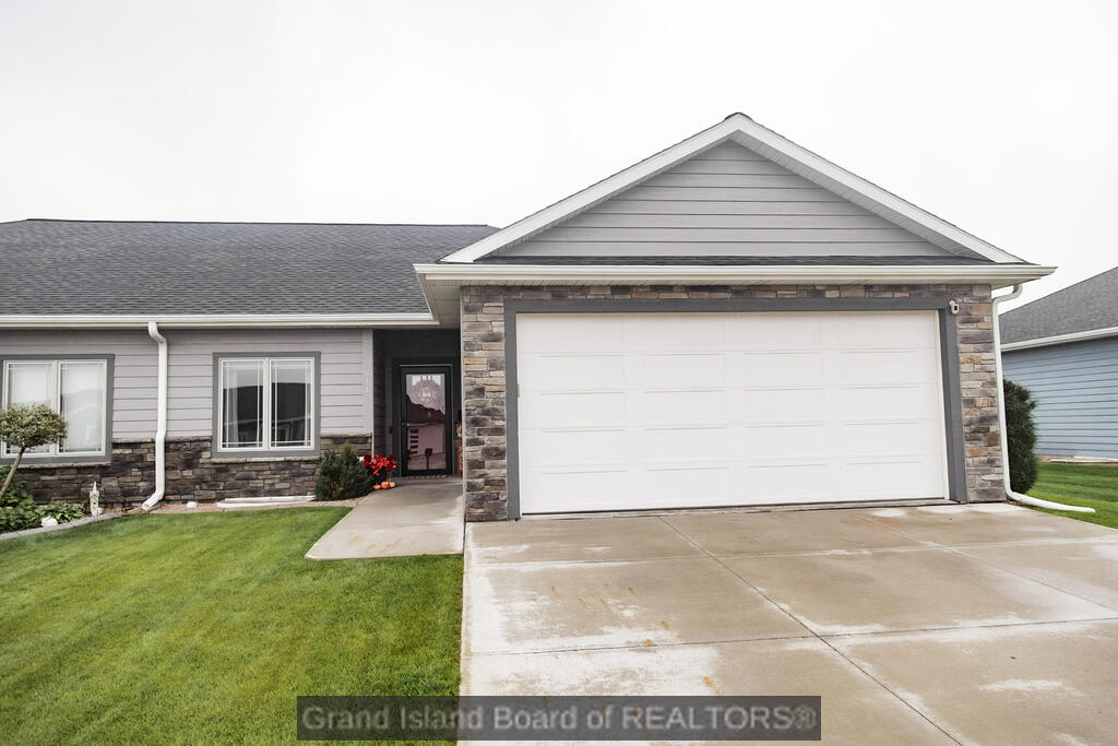 Remington Dr, Kearney, NE 68847