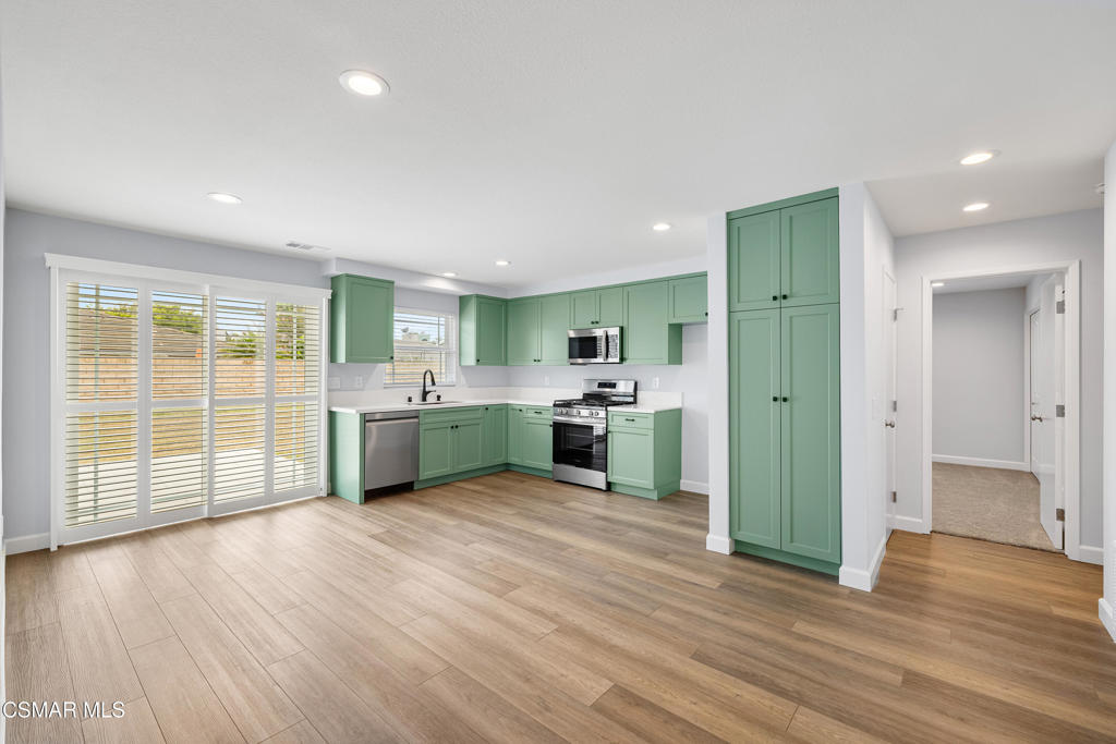 Oxnard, California, 93033, United States, 4 Bedrooms Bedrooms, ,2 BathroomsBathrooms,Residential,For Sale,1916733