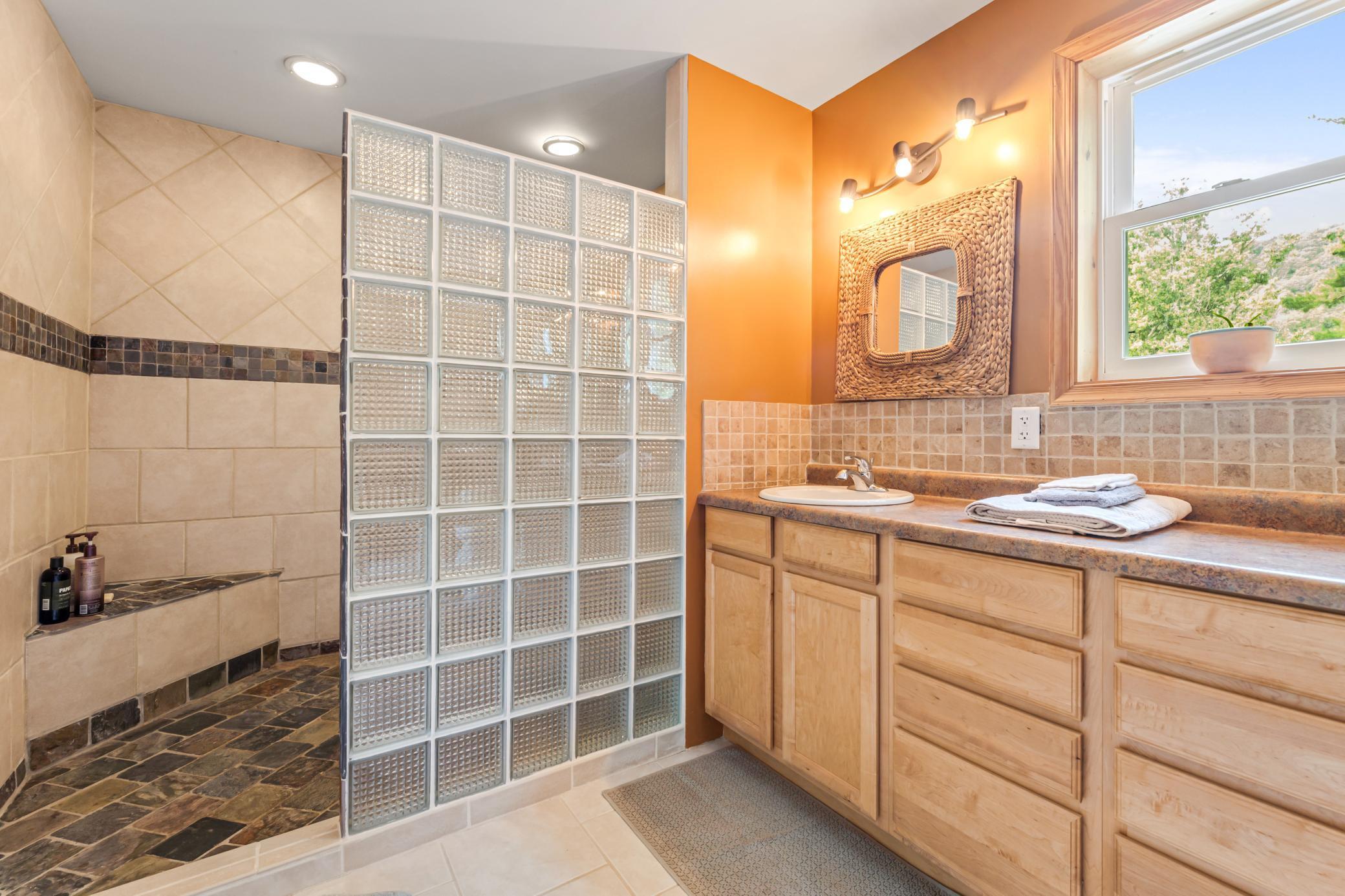 Homer Twp, Minnesota, 55987, United States, 5 Bedrooms Bedrooms, ,2 BathroomsBathrooms,Residential,For Sale,1914366