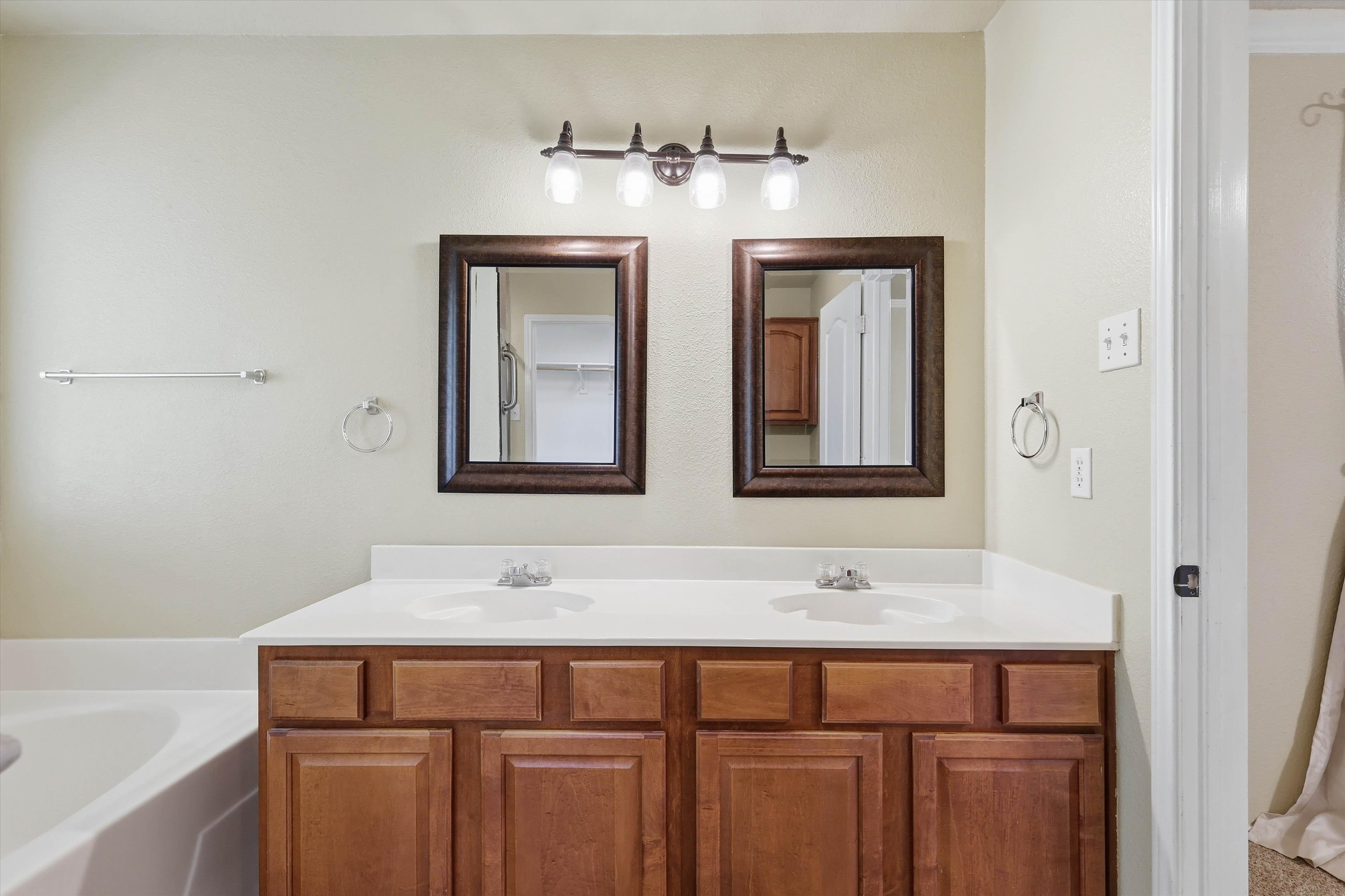  Charming Half-Acre in Midlothian - 物件實景