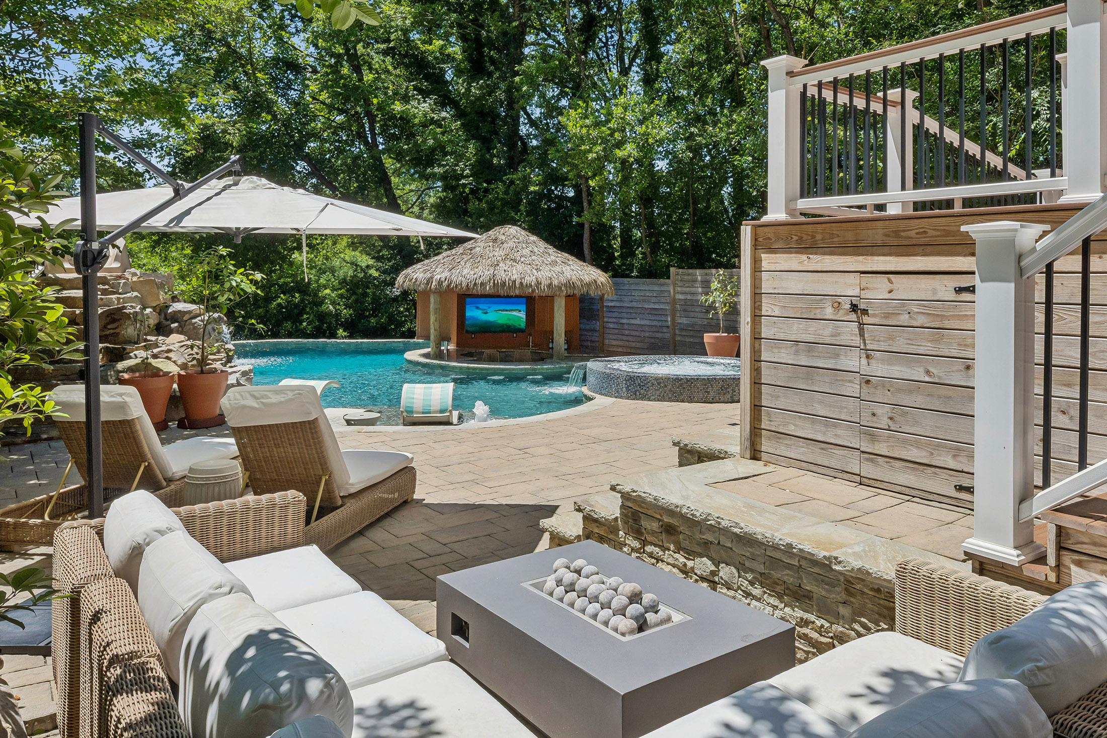  Resort-Inspired Retreat in the Heart of Virginia Highland - 物件實景