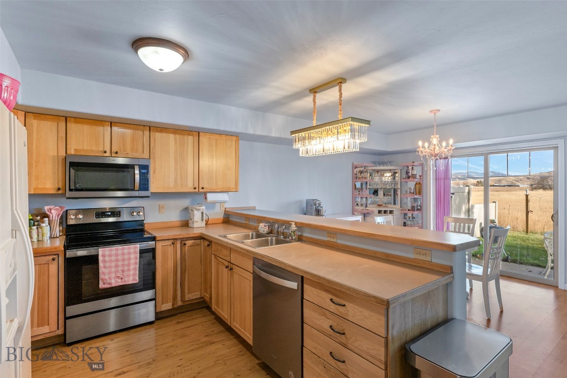 Bozeman, Montana, 59715, United States, 3 Bedrooms Bedrooms, ,3 BathroomsBathrooms,Residential,For Sale,1991519