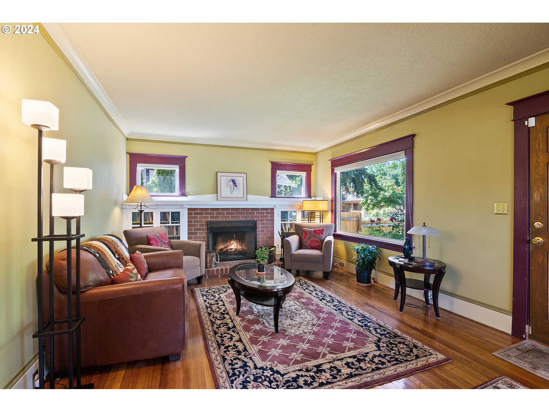 Portland, Oregon, 97211, United States, 5 Bedrooms Bedrooms, ,2 BathroomsBathrooms,Residential,For Sale,1976377