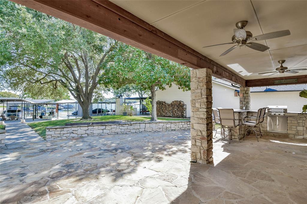 Granbury, Texas, 76049, United States, 3 Bedrooms Bedrooms, ,2 BathroomsBathrooms,Residential,For Sale,1984180
