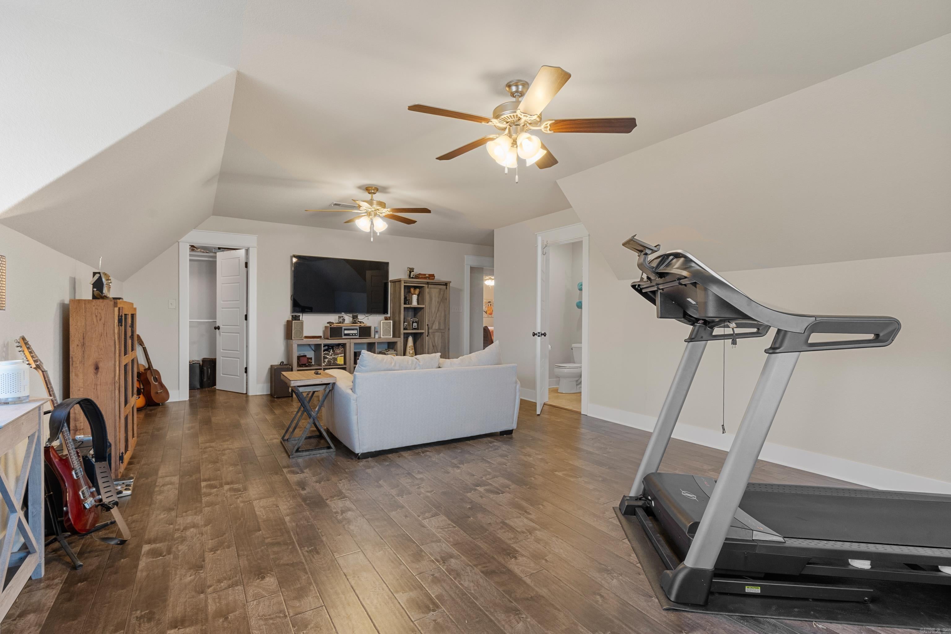 Hot Springs, Arkansas, 71913, United States, 4 Bedrooms Bedrooms, ,4 BathroomsBathrooms,Residential,For Sale,2019314