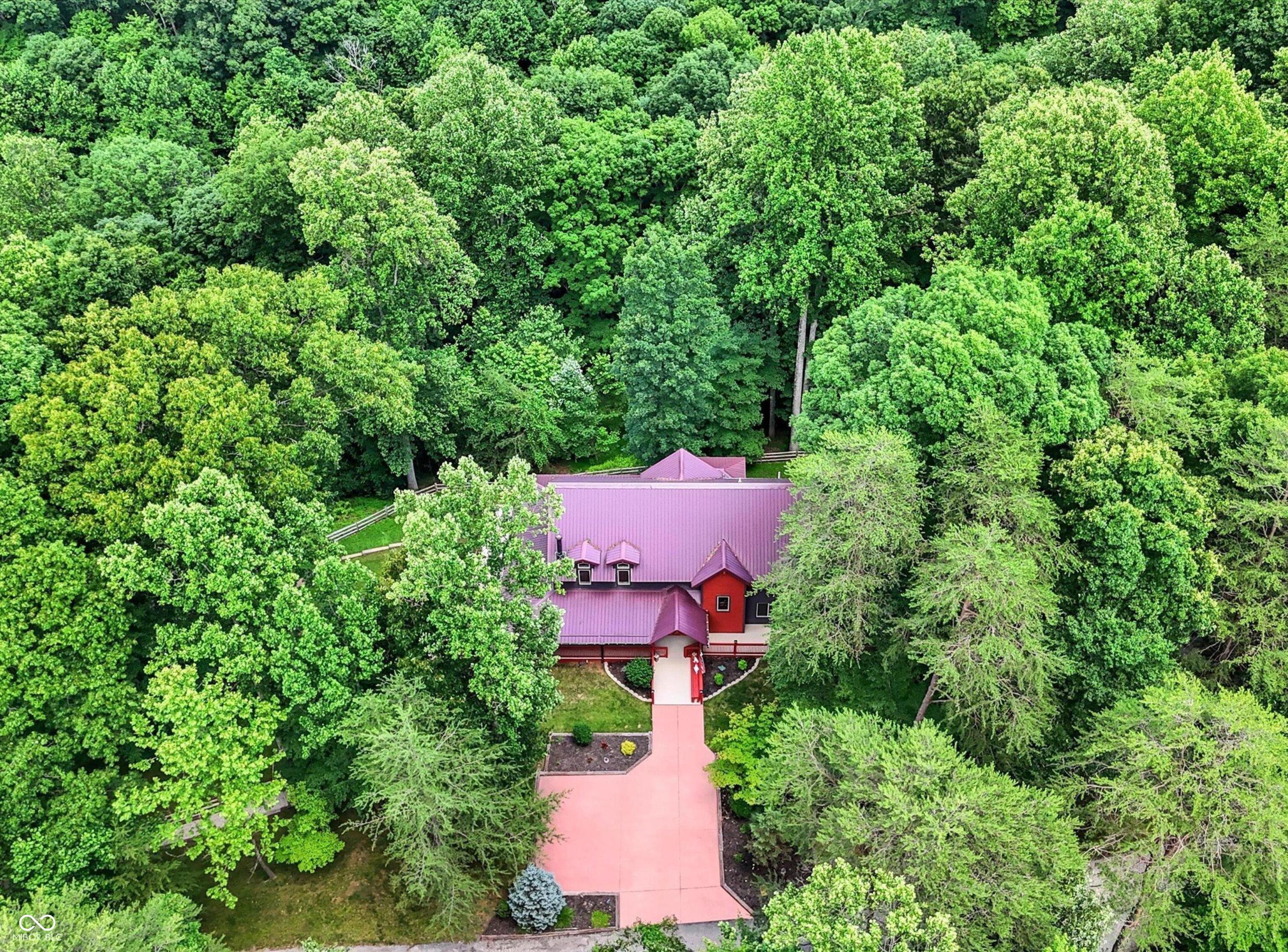 Unionville, Indiana, 47468, United States, 4 Bedrooms Bedrooms, ,5 BathroomsBathrooms,Residential,For Sale,1870094