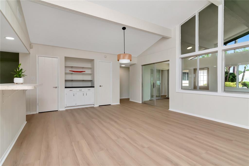 Seminole, Florida, 33776, United States, 5 Bedrooms Bedrooms, ,3 BathroomsBathrooms,Residential,For Sale,1913613