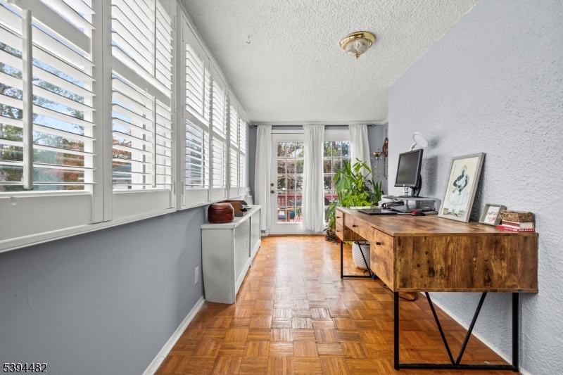 Plainfield City, New Jersey, 07060, United States, 6 Bedrooms Bedrooms, ,4 BathroomsBathrooms,Residential,For Sale,1989073