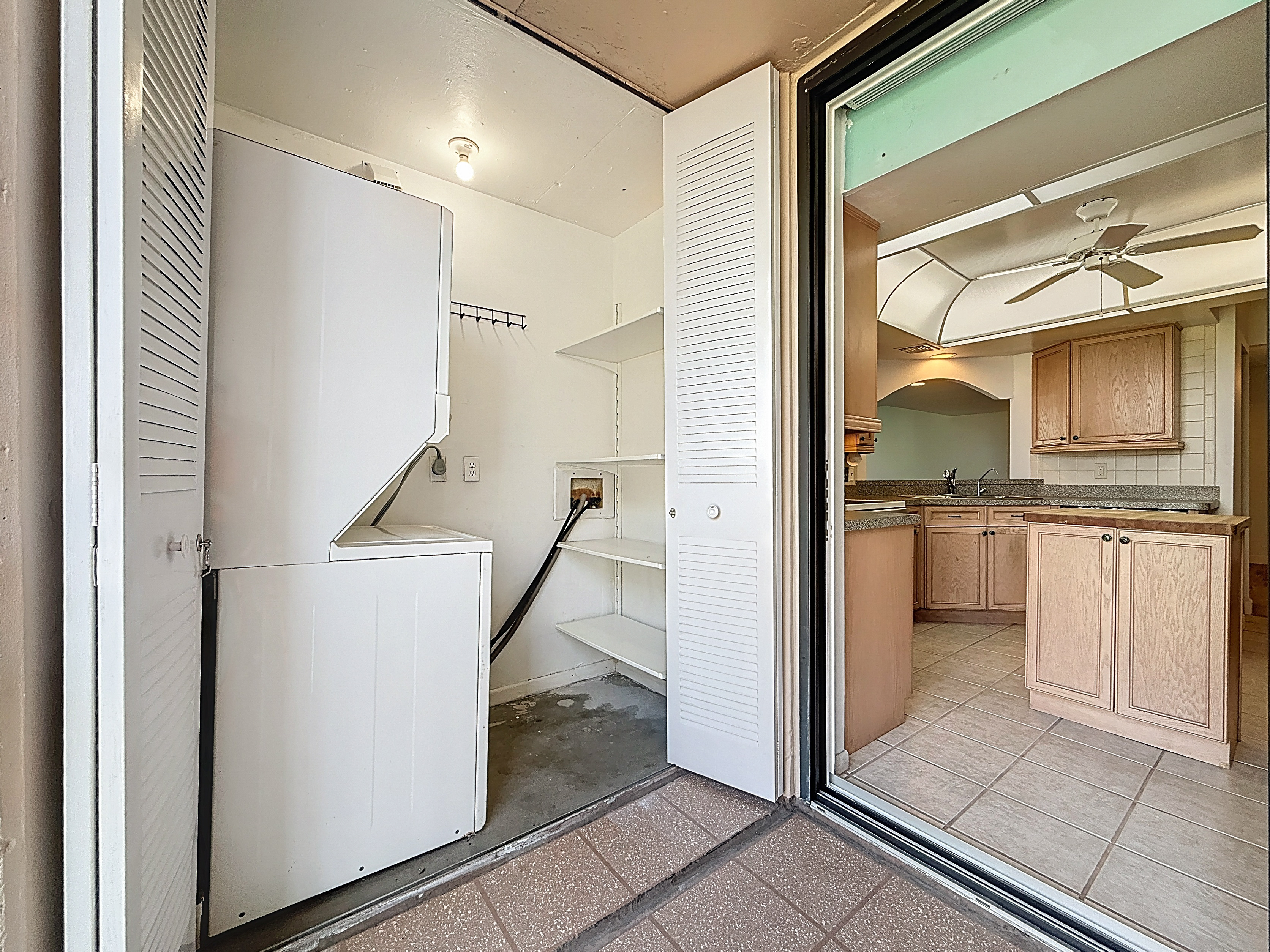 Treasure Island, Florida, 33706, United States, 3 Bedrooms Bedrooms, ,3 BathroomsBathrooms,Residential,For Sale,1983307