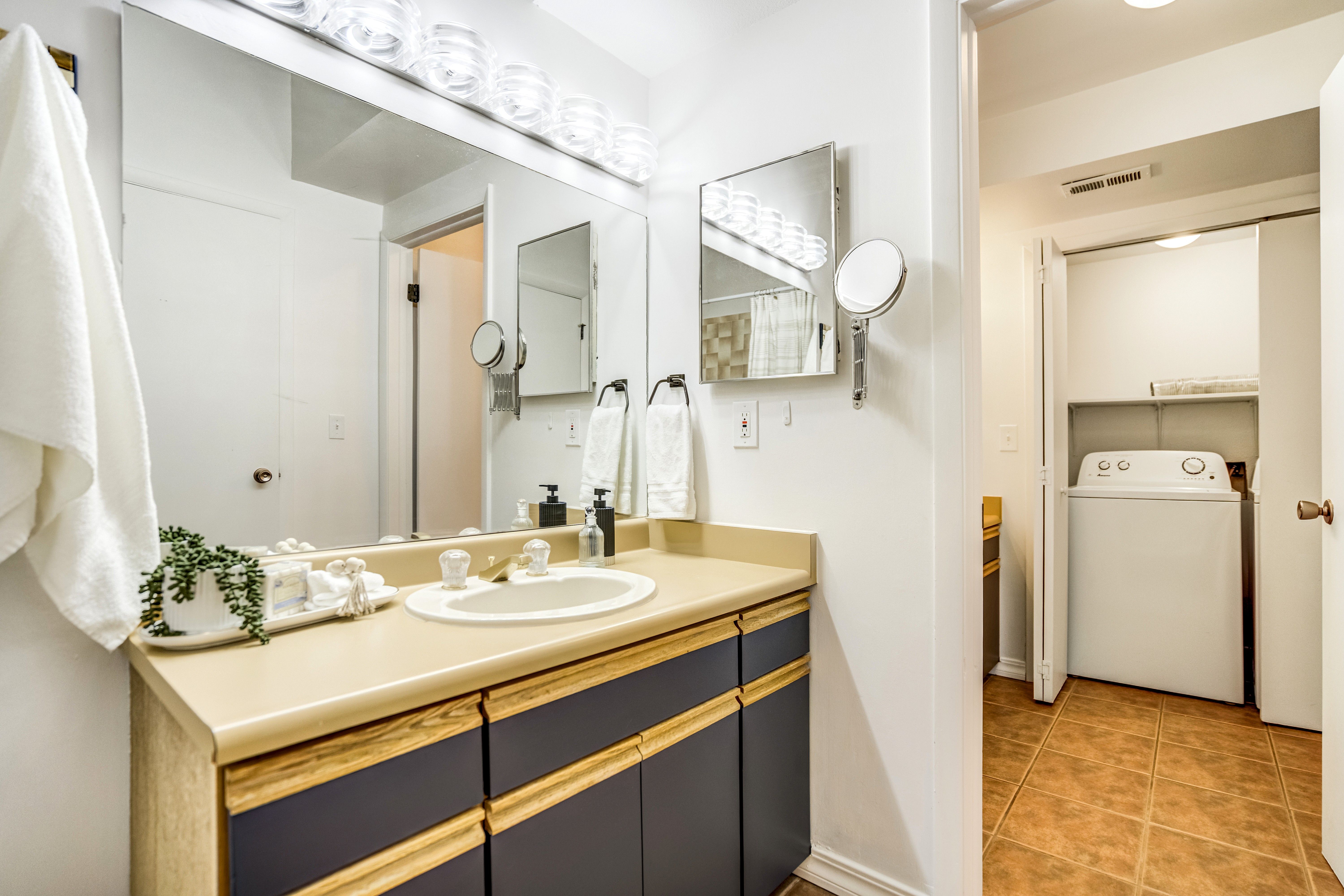  Elevated Westside Style in This Beautifully Refreshed Promontory Point Condo - 物件實景