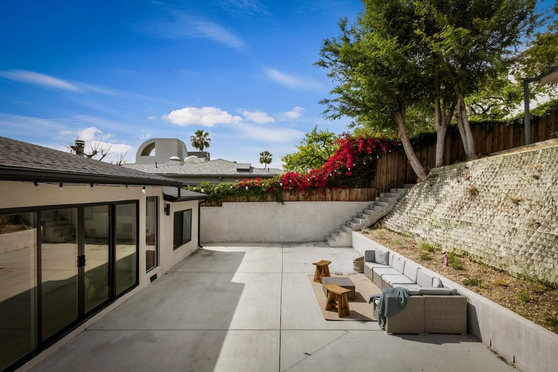  3991 Prospect Avenue - 物件實景