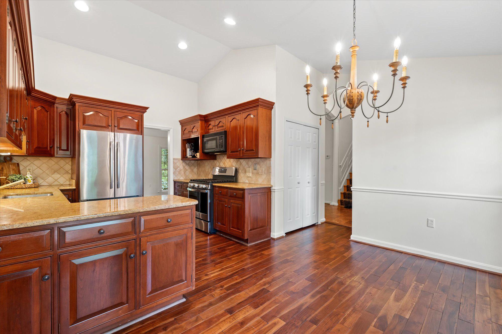  6212 Nethercombe Court, Mclean, VA, 22101 - 物件實景