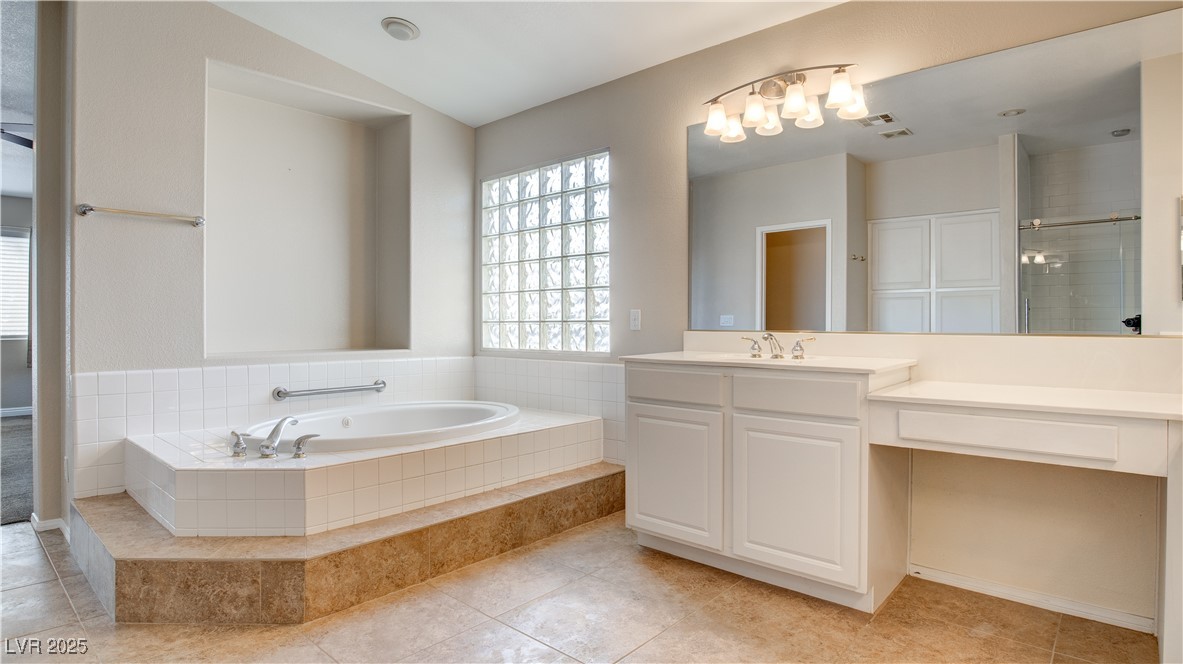 Henderson, Nevada, 89074, United States, 5 Bedrooms Bedrooms, ,2 BathroomsBathrooms,Residential,For Sale,2003072