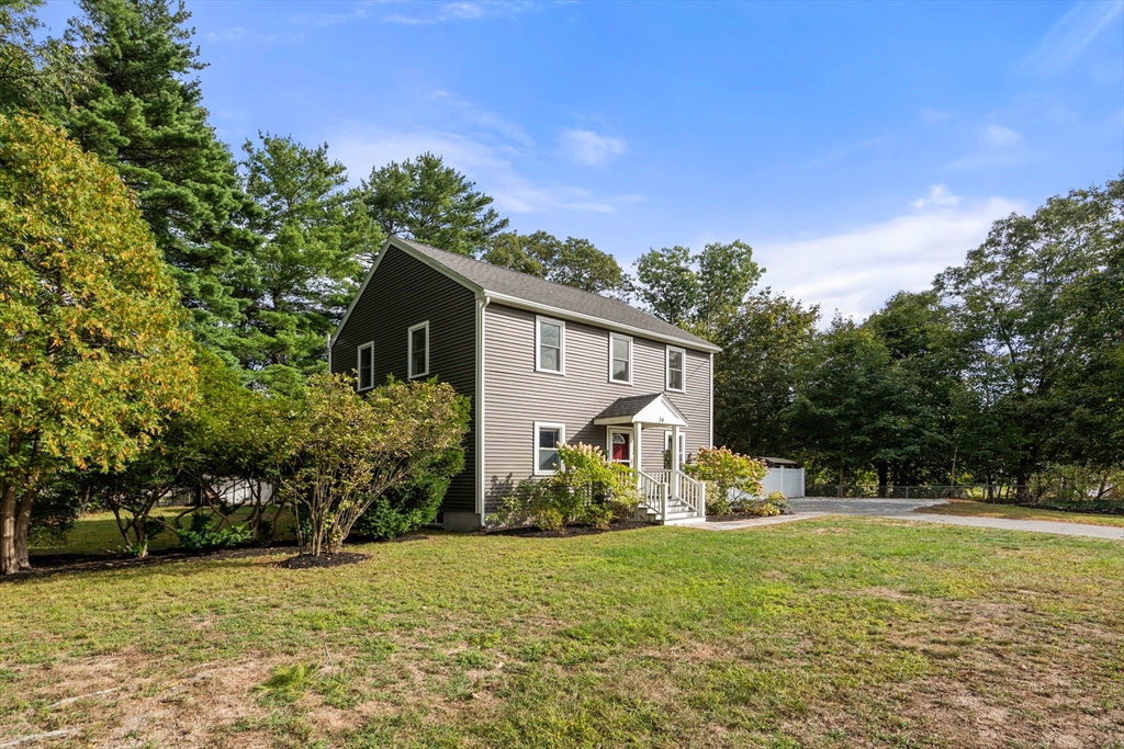 Hudson, Massachusetts, 01749, United States, 3 Bedrooms Bedrooms, ,2 BathroomsBathrooms,Residential,For Sale,1947997