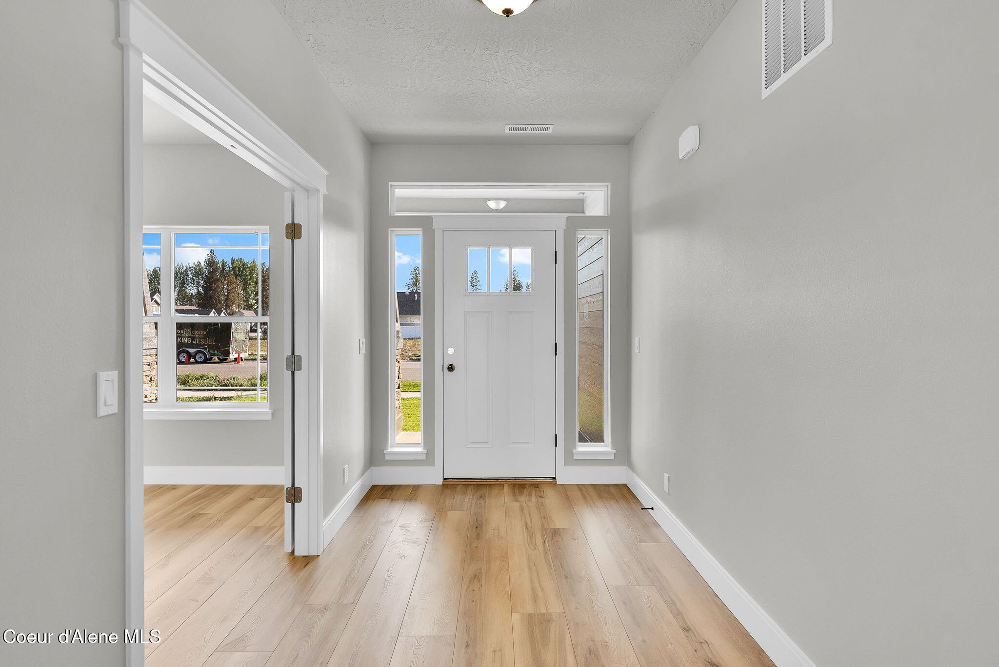 Rathdrum, Idaho, 83858, United States, 4 Bedrooms Bedrooms, ,2 BathroomsBathrooms,Residential,For Sale,1998808