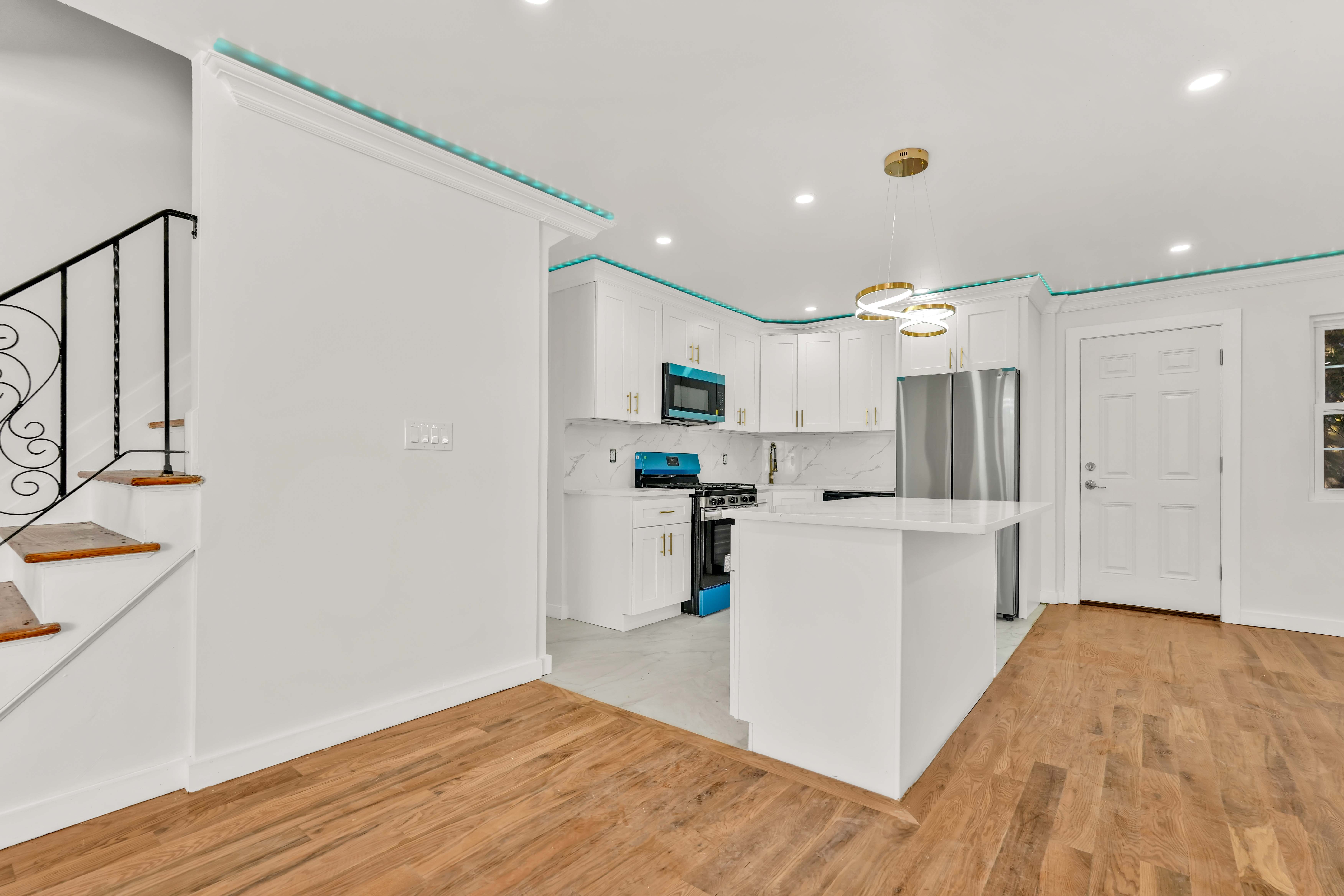 Brooklyn, New York, 11207, United States, 5 Bedrooms Bedrooms, ,4 BathroomsBathrooms,Residential,For Sale,1974760