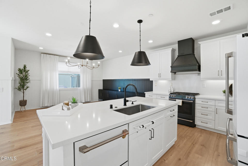 Santa Paula, California, 93060, United States, 4 Bedrooms Bedrooms, ,3 BathroomsBathrooms,Residential,For Sale,2036590