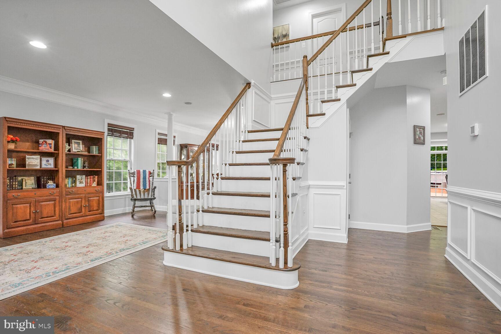 Woodbridge, Virginia, 22192, United States, 5 Bedrooms Bedrooms, ,5 BathroomsBathrooms,Residential,For Sale,1825491
