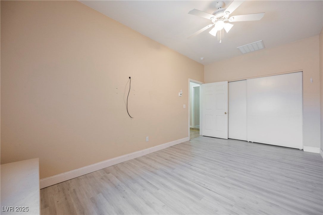 Henderson, Nevada, 89015, United States, 5 Bedrooms Bedrooms, ,2 BathroomsBathrooms,Residential,For Sale,1976773