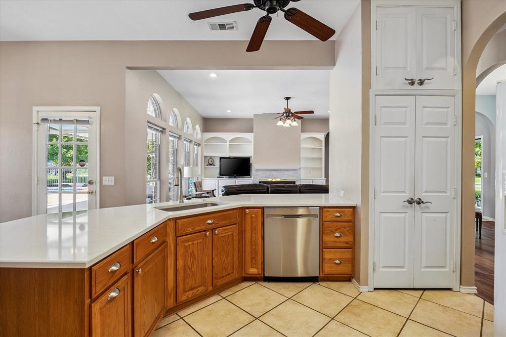 Forney, Texas, 75126, United States, 4 Bedrooms Bedrooms, ,3 BathroomsBathrooms,Residential,For Sale,1895452