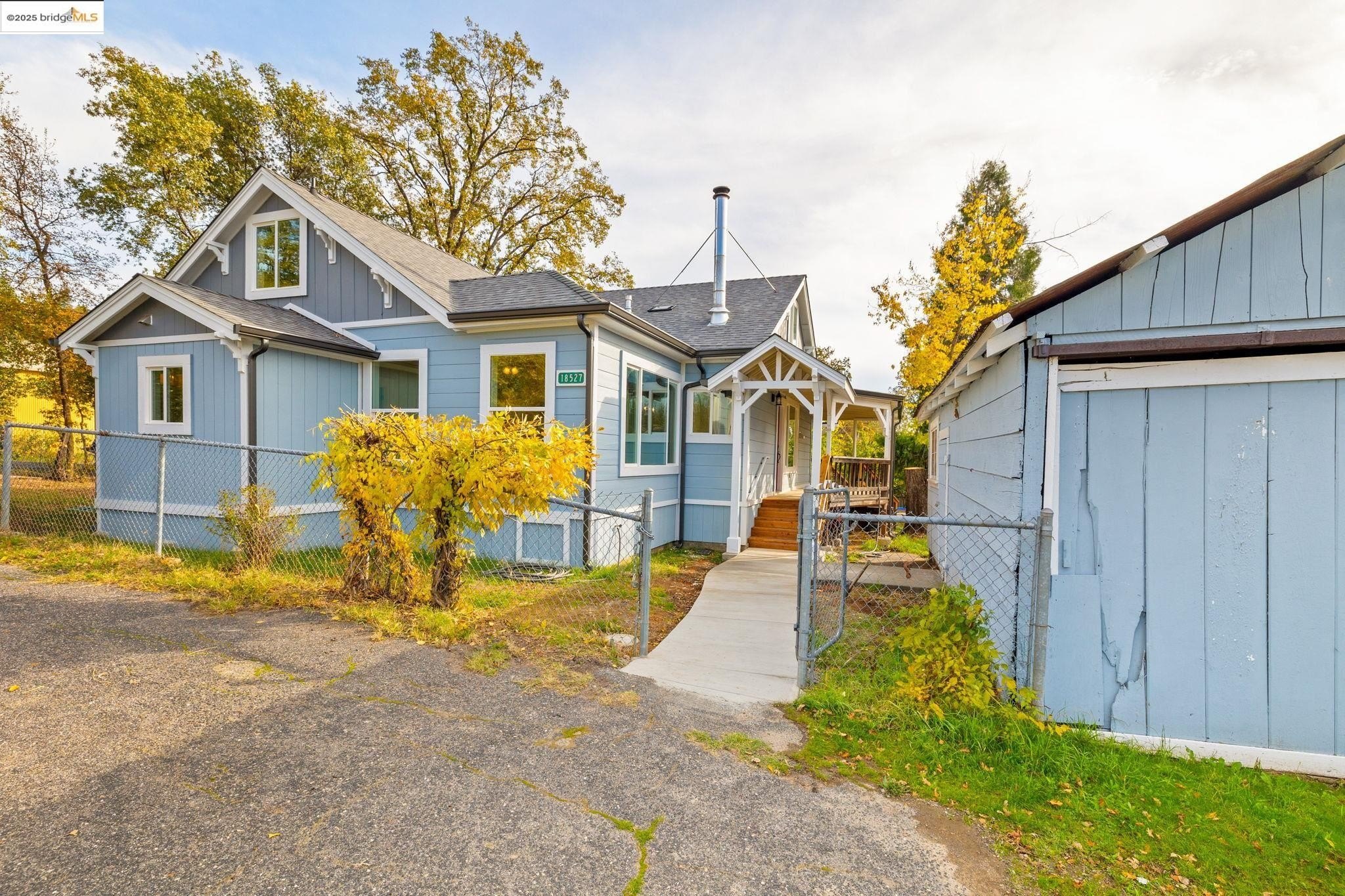 Tuolumne, California, 95379, United States, 4 Bedrooms Bedrooms, ,2 BathroomsBathrooms,Residential,For Sale,1996386