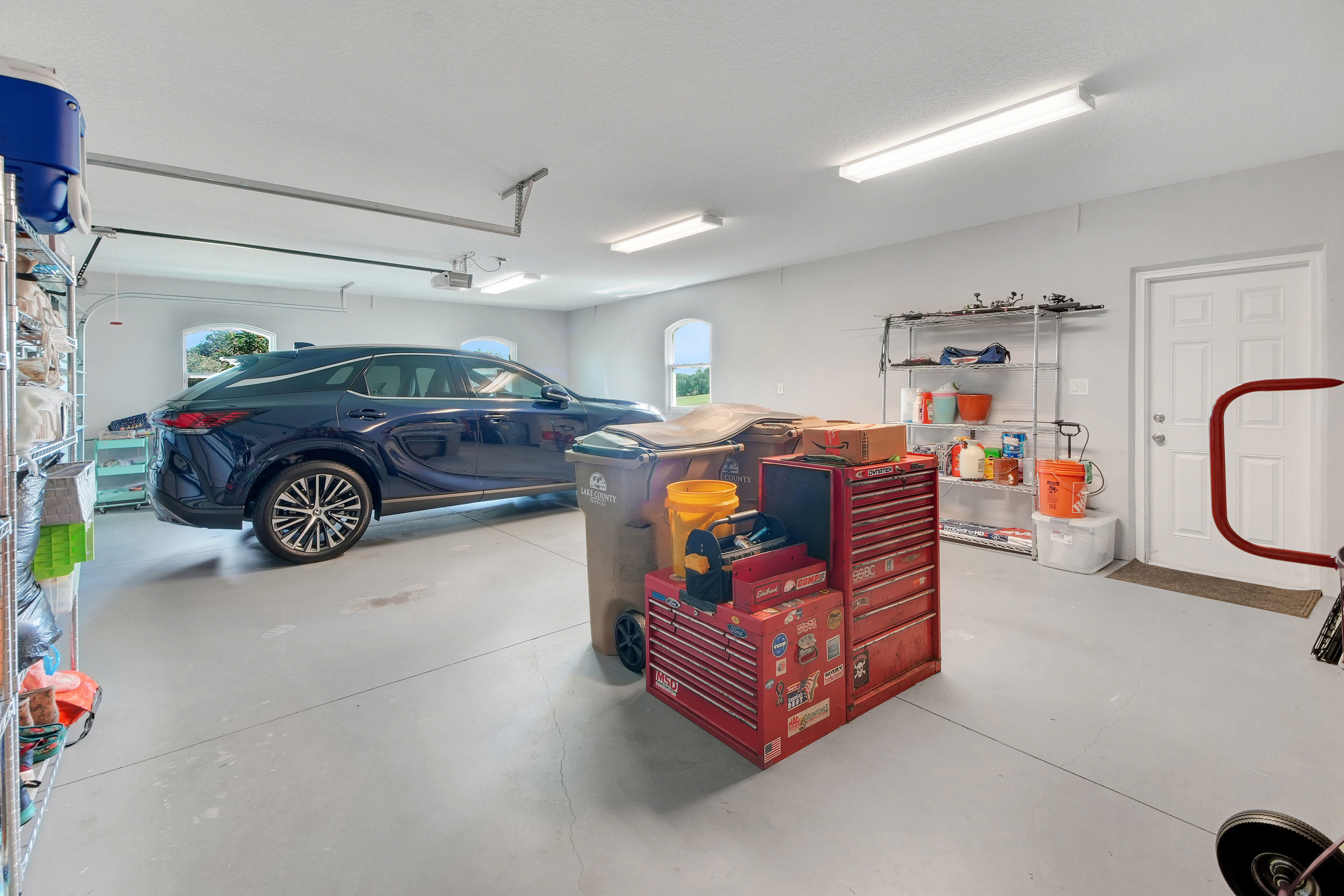 Lady Lake, Florida, 32159, United States, 4 Bedrooms Bedrooms, ,3 BathroomsBathrooms,Residential,For Sale,2005730