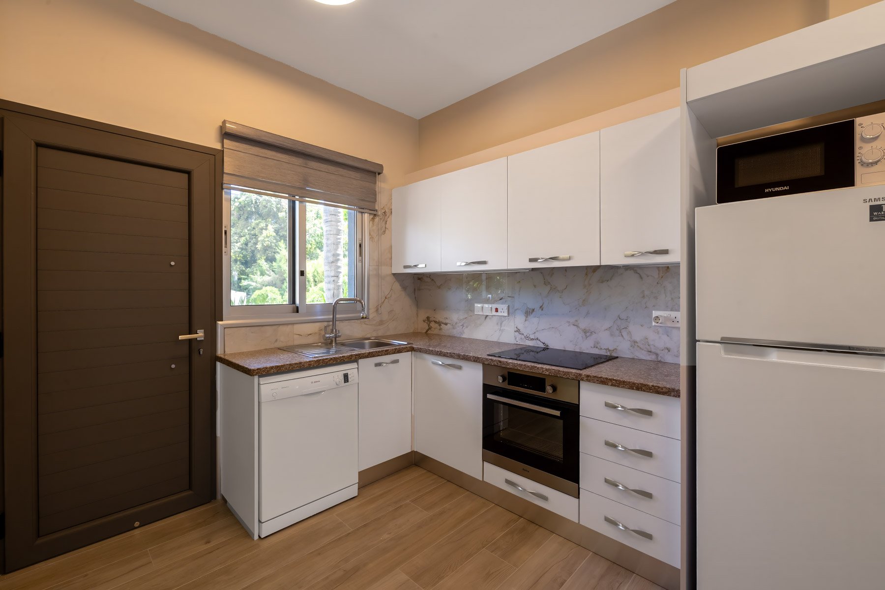  Coastal Living in Germasogeia - Renovated 2-Bedroom Maisonette - 物件實景