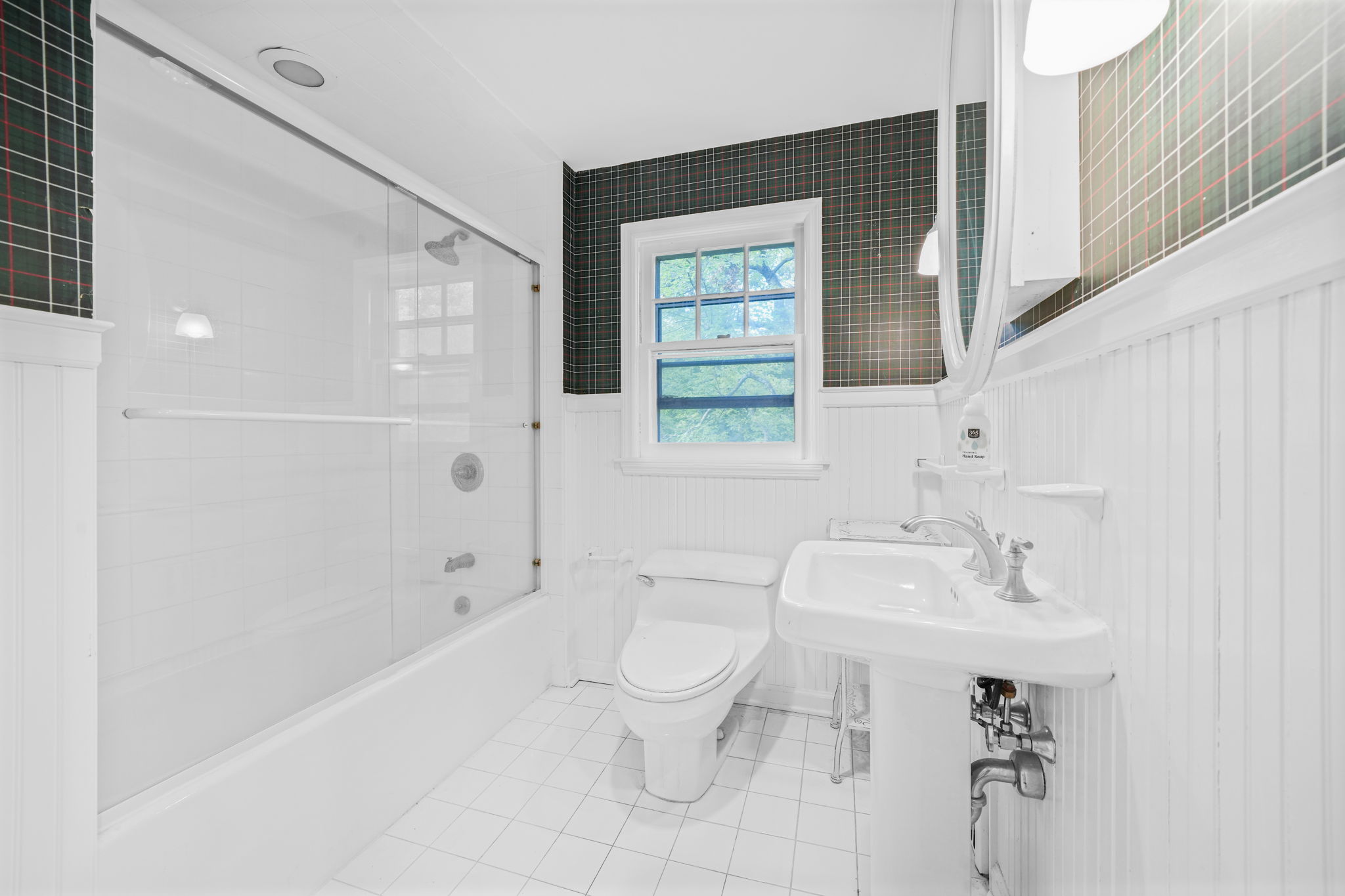 Mountain Lakes, New Jersey, 07046, United States, 6 Bedrooms Bedrooms, ,4 BathroomsBathrooms,Residential,For Sale,1980848