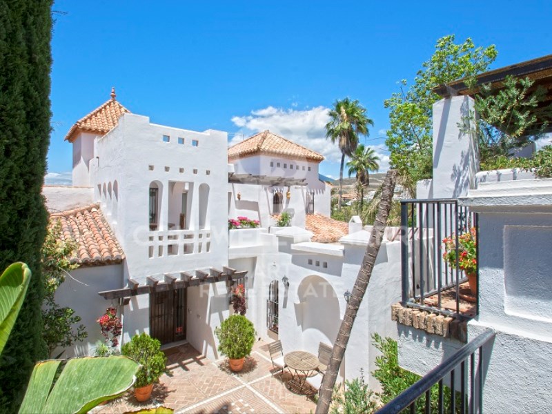 Marbella, Andalusia, ES, 5 Bedrooms Bedrooms, ,4 BathroomsBathrooms,Residential,For Sale,1848501