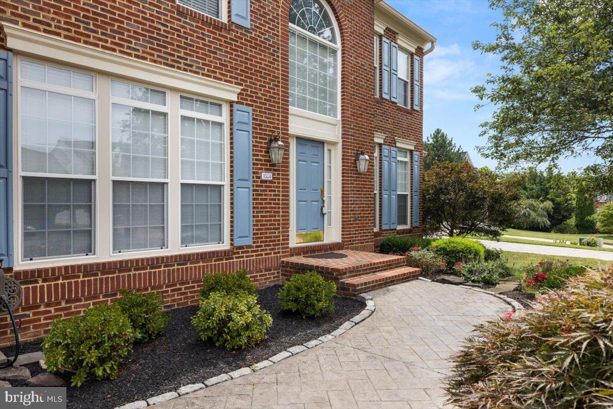 Winchester, Virginia, 22601, United States, 4 Bedrooms Bedrooms, ,5 BathroomsBathrooms,Residential,For Sale,1874493