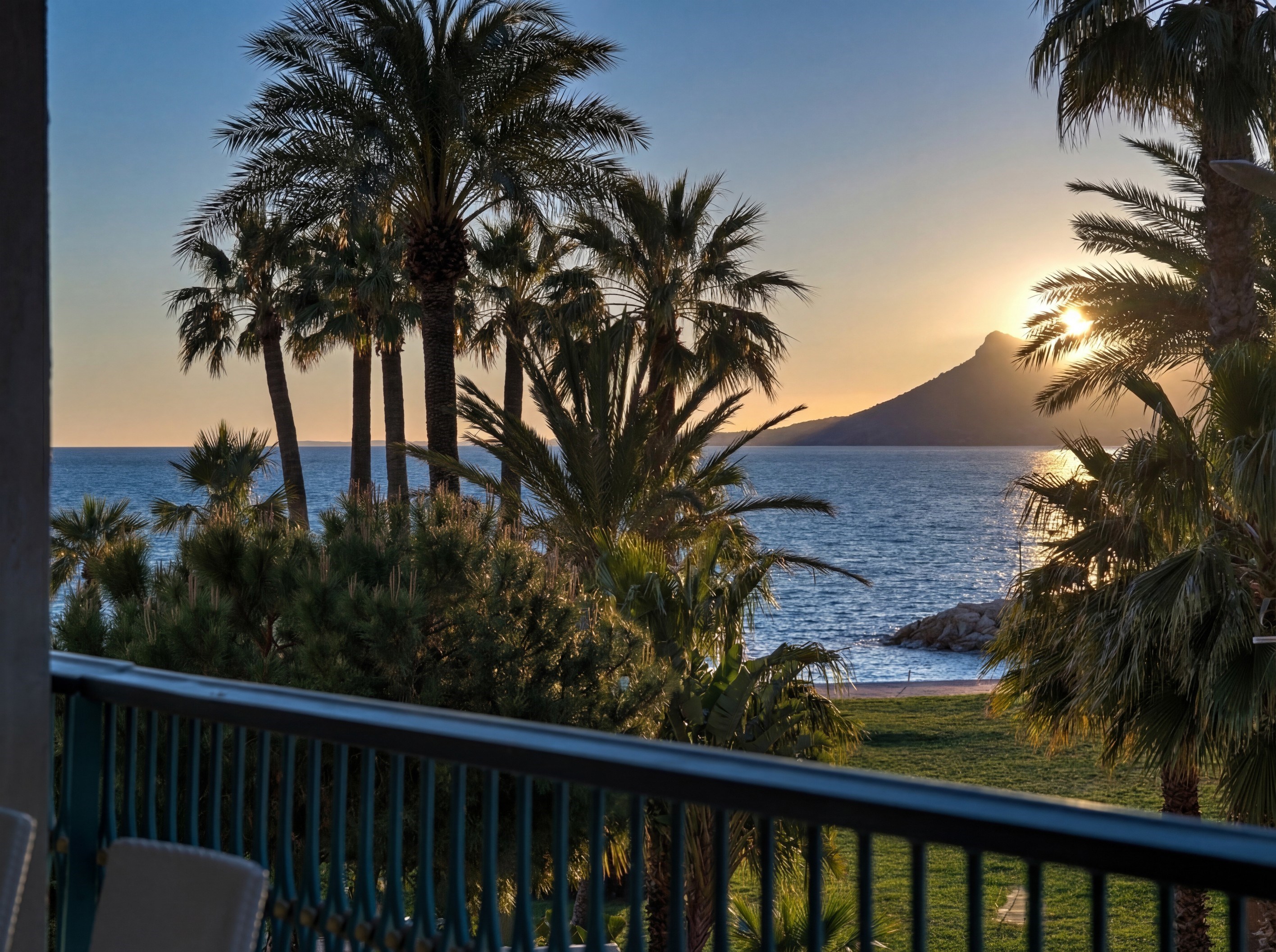  Cannes Croisette apartment panoramic sea view Port Canto terrace luxury residen… - 物件實景